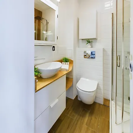 Apartment Bright In Downtown By Renters Warsaw